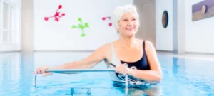 Kiknek való a vízi gyógytorna?