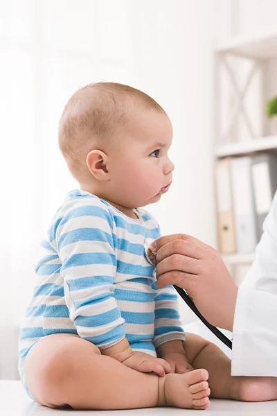 Legnagyobb szakorvosi csapat Tölcsérmellkas, tyúkmell gyerekeknél